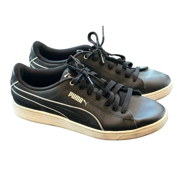 Puma Shoes - ❤️Womens Puma Vikky sneakers 3 for $20
